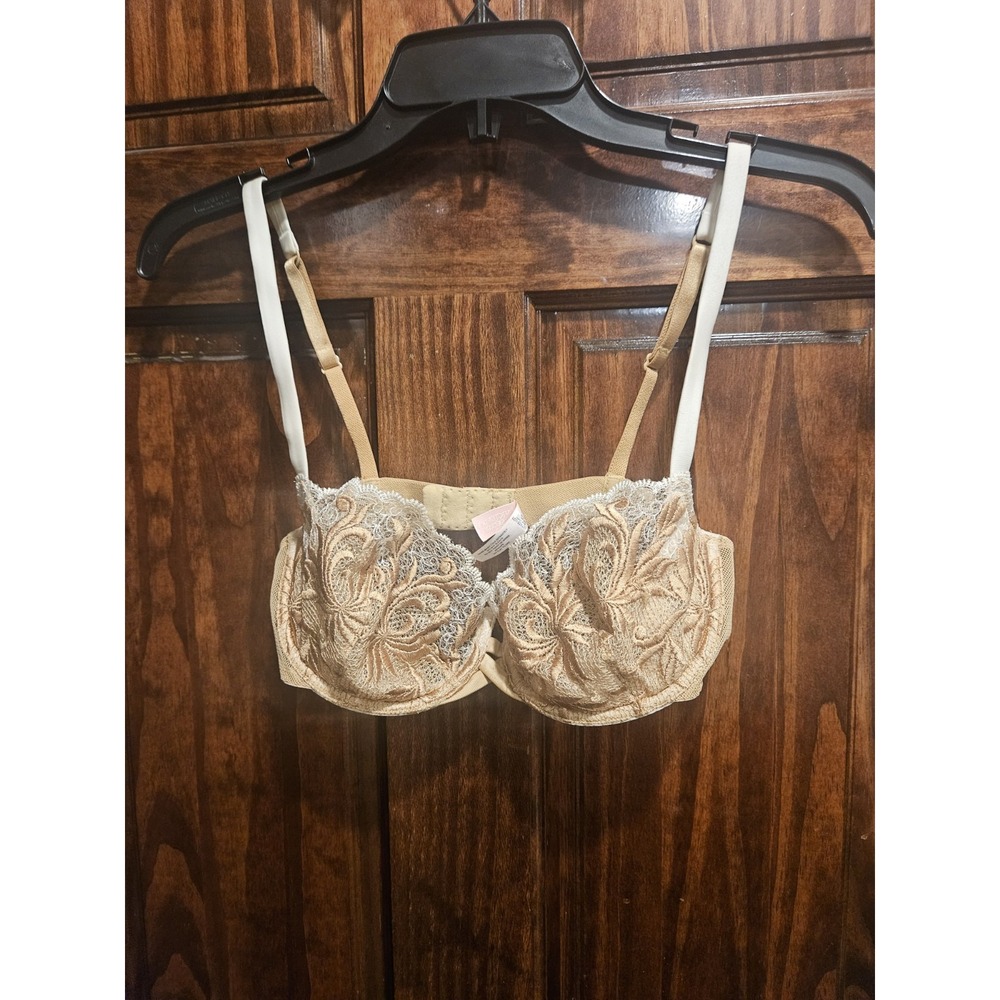 Victoria's Secret Vintage Lace Bra Gold Floral Embroidery Underwire 36C